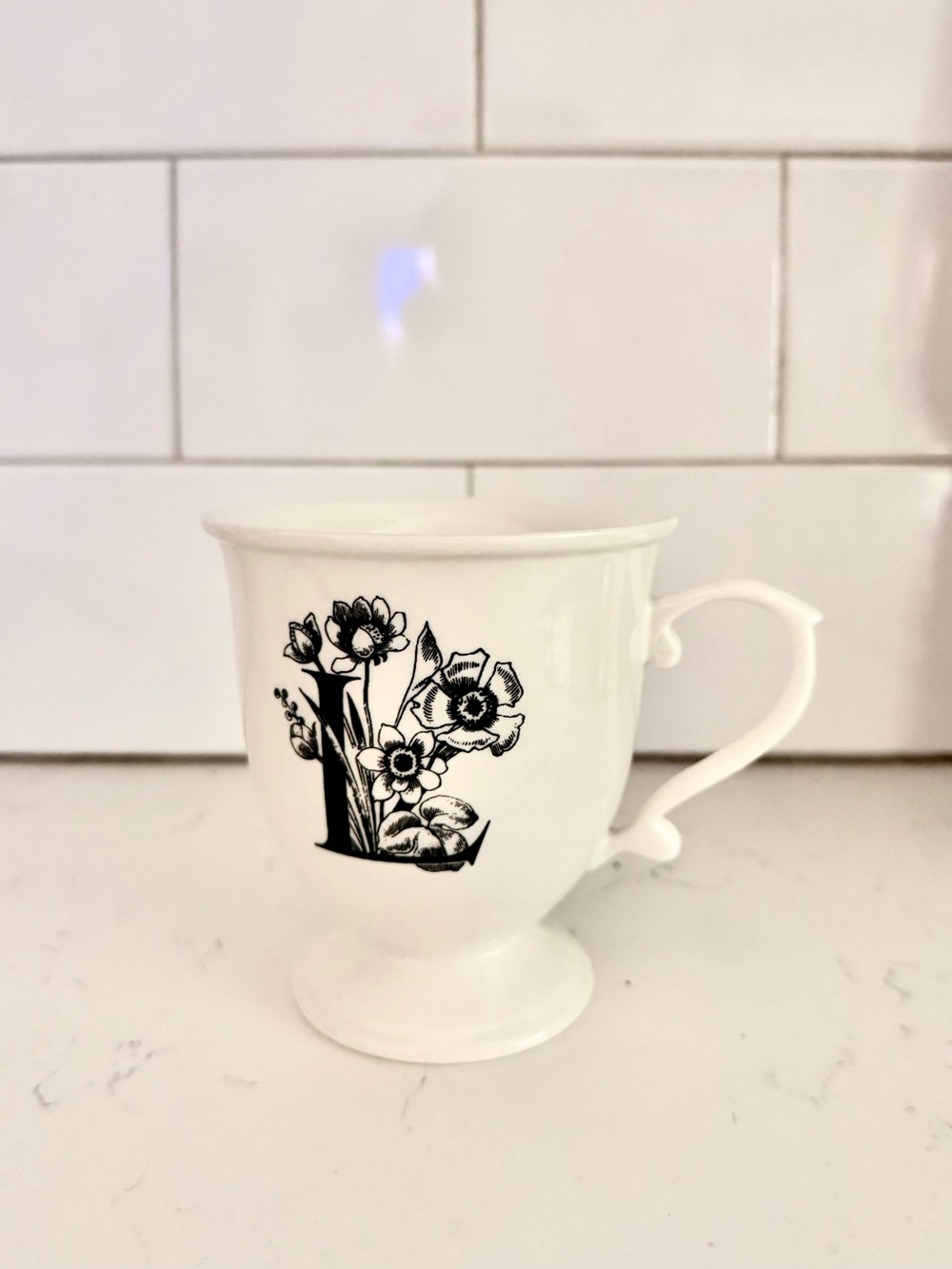 ✨ ANTHROPOLOGIE L cup